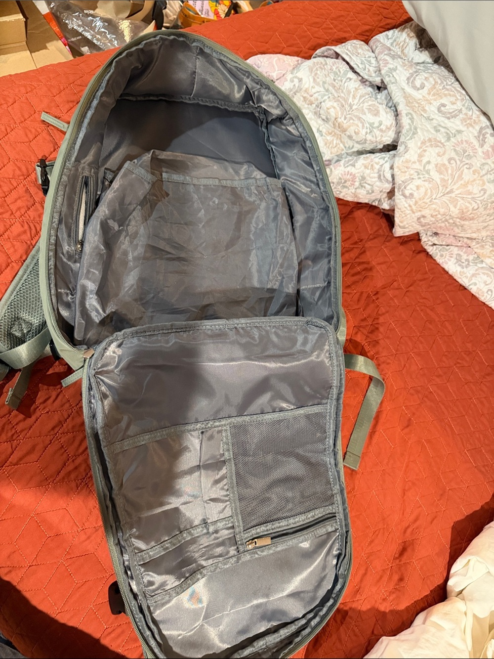 Backpack - Picture 5 of 13